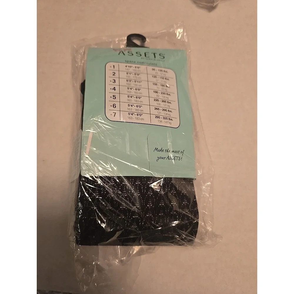 2 Pair Of Spanx Assets Shaping Tights Black Textured Wishbone/Diamond Size 4 NWT - Picture 6 of 9